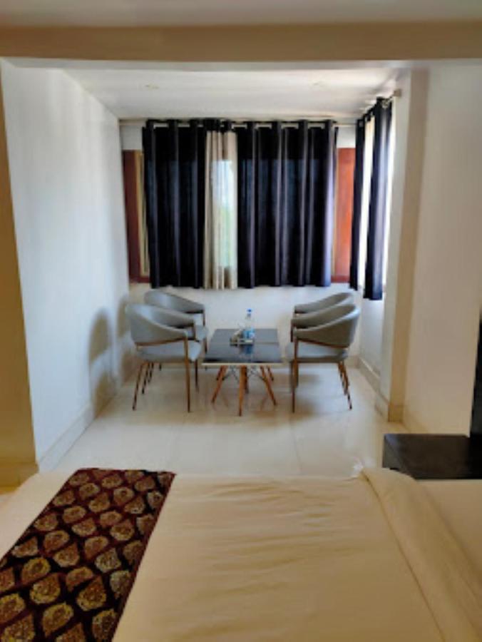 Hotel The Hills, Ambikāpur מראה חיצוני תמונה