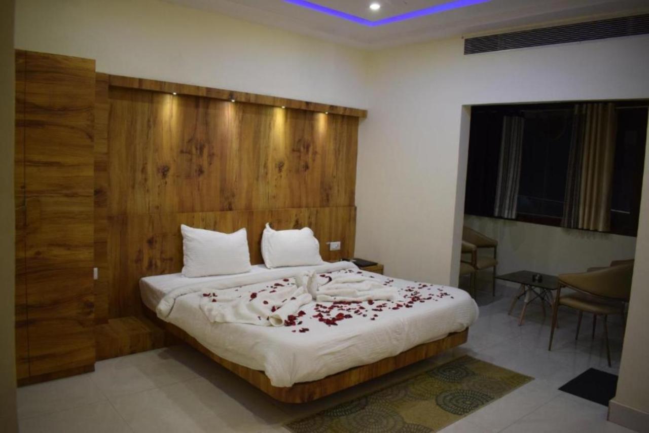 Hotel The Hills, Ambikāpur מראה חיצוני תמונה